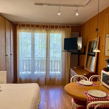 Au Centre De La Station * Nendaz