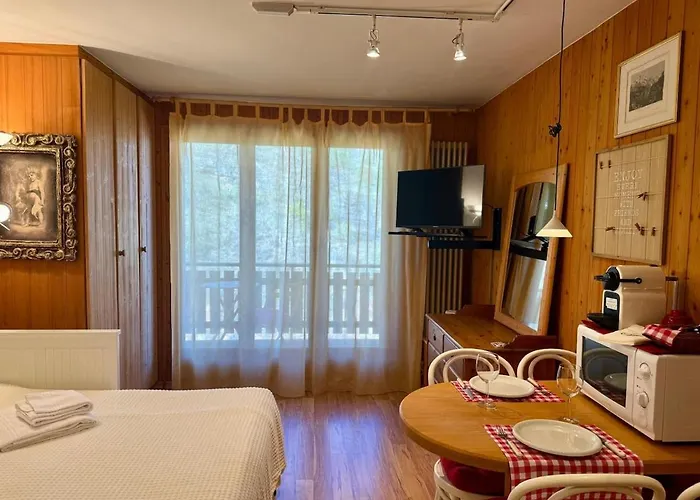 Au Centre De La Station * Nendaz