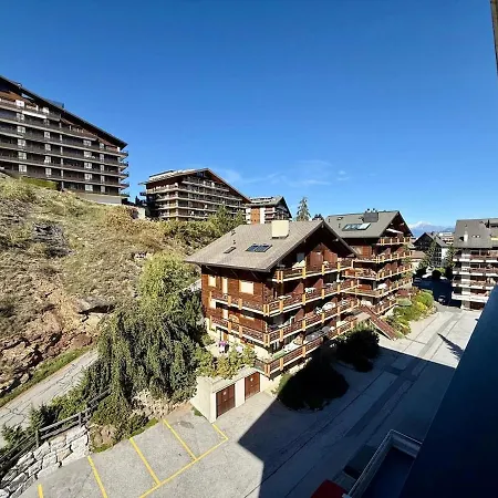 Au Centre De La Station